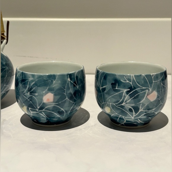 Asian Tea Set with Stainless Steel Chopsticks - Picture 12 of 17